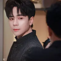 Lê Quang Hùng [ 27 tuổi. ]