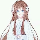 A Ly ( nô tì thân cận của cô)