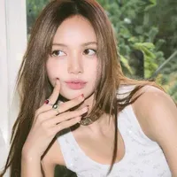 Lalisa Manobal (cô)