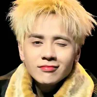 Hùng