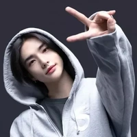 hwang hyujin
