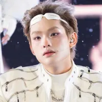 Bùi Trường Linh (19 tuổi)