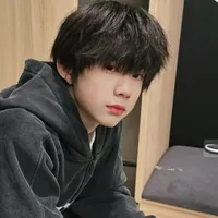 Trần Dịch Hằng _H