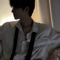 Dương Vĩ Kỳ - Bác sĩ