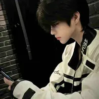 Hạ Tử Du - Cậu