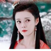 Hinh Nhi - xích y