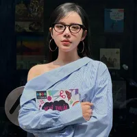 Nguyễn Hoàng Lan-Chị