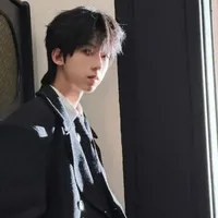 Dương Bác Văn_hắn