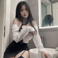 Yến Hương (YH)