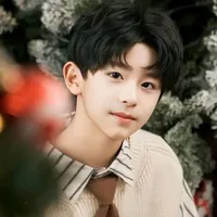 Trần Tư Dạ _ 8 tuổi