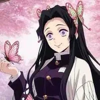 kocho kanae ( Hoa trụ)