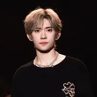 Dịch Dương Thiên Tỉ