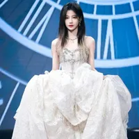 Viên Nhất Kỳ_nàng