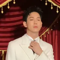 song luân(ba của anh)