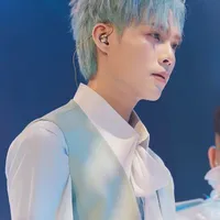 Nguyễn Hoàng Bách _ JeyB