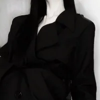 Nhân Viên Nữ - Much