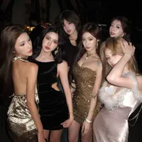 6 cô(ngọc, tuyền, H.anh,ly,linh, tuyết)