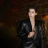 Bạch Gia Phúc(anh ba)