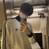 Dịch Khải Hoàng