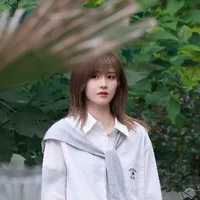 Bách Hân Dư [Cô]