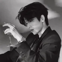 Lục Hàn Thiên/Grim.