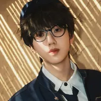 Nhiếp Vĩ Thần