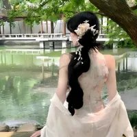 Trương  Lệ Tuyết (mẹ anh)