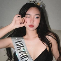 Shen thích phim 😗