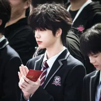 Trần Dịch Hằng/Chenyiheng