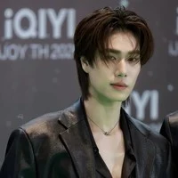 phuwin tang
