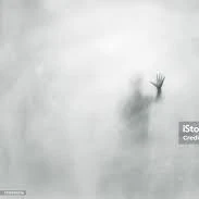 Nv quần chúng nào đó?