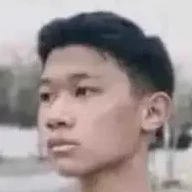 p Đạt