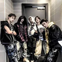 Cả nhóm(trừ ai thì trừ)