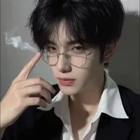 Trần Lưu//Tổng Thư ký//