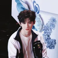 Dư Vũ Hàm (Hắn)