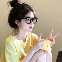 Hoàng Thùy Linh_2005