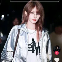 Trần Kha(cô)