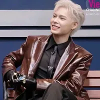 Nguyễn Hoàng Bách - Jey B