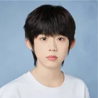 trần dịch hằng (lúc bé)