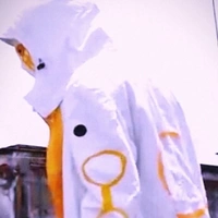 pée 7077