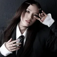 Trần Phương Ly[Dơi]