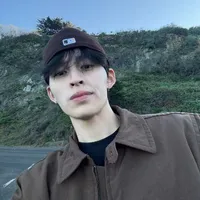 Pond Naravit Lertratkosum