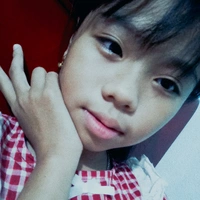 cẩm tú(là người sáng tác truyện chat này