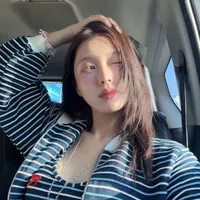 Han Sara–nàng(nhân cách chính)