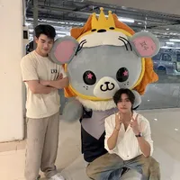 Tác giả xinh gái 😇