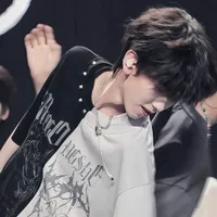 "trai đẹp là anh"_ZQH