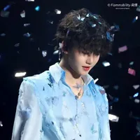 "ai cần m quản"_ZYR