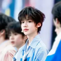 "yêu anh 🍔"_WZC