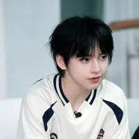 "yêu em 🐼"_YHB