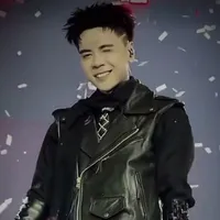 Lê Quang Hùng ( phone)